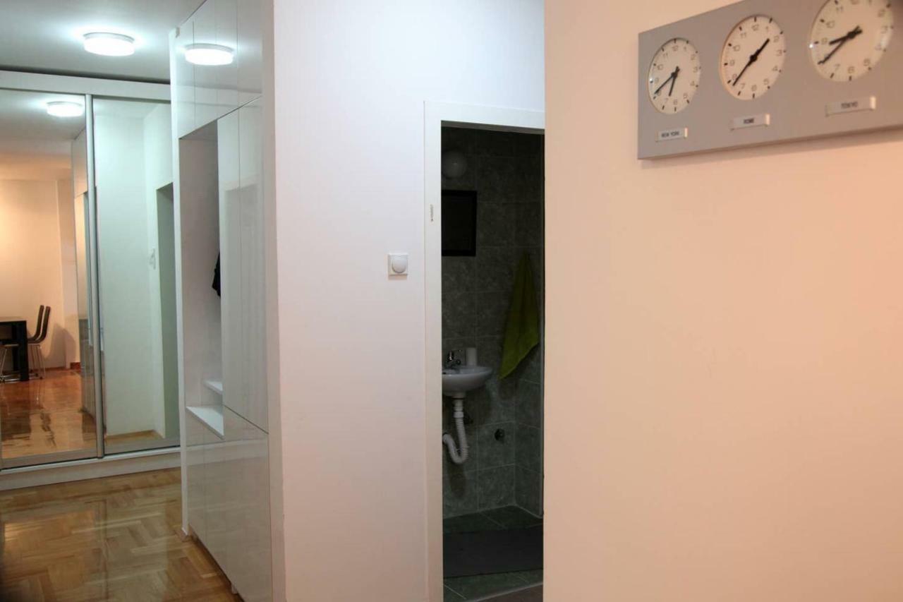 65 Square Meters Designer Apartment In Heart Of City - River View ! Park For Free Ni Exterior foto