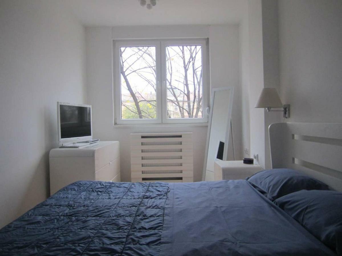 65 Square Meters Designer Apartment In Heart Of City - River View ! Park For Free Ni Exterior foto