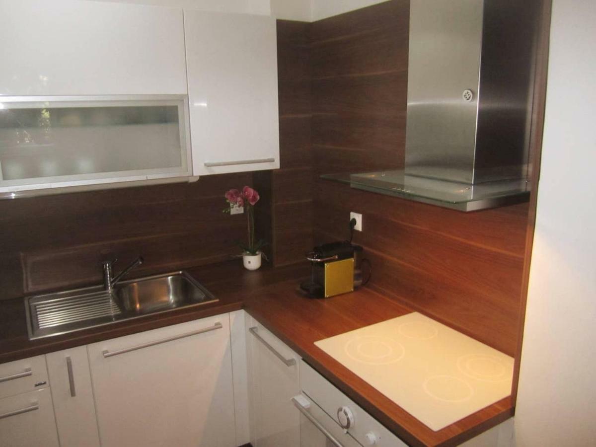 65 Square Meters Designer Apartment In Heart Of City - River View ! Park For Free Ni Exterior foto