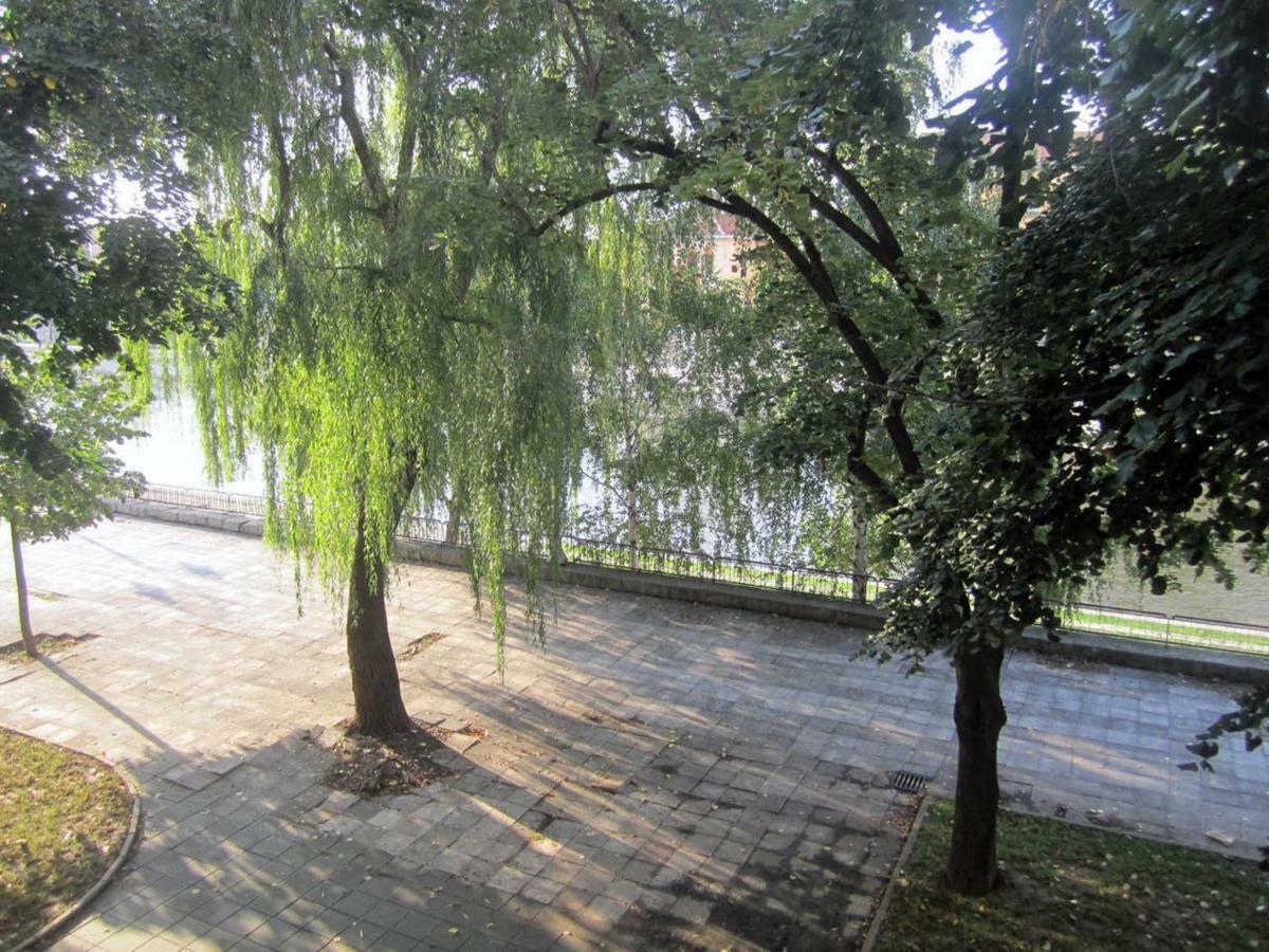 65 Square Meters Designer Apartment In Heart Of City - River View ! Park For Free Ni Exterior foto